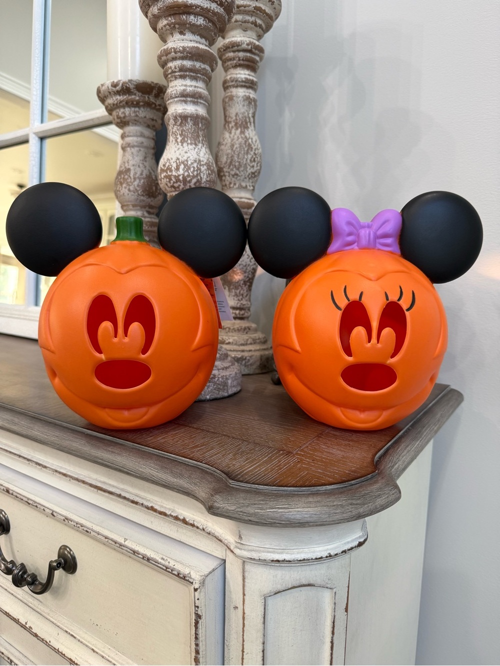 Mickey & Minnie Light Up Blow Molds. NWT